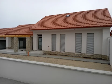 Új építésű lakóingatlan villamos felülvizsgálata.